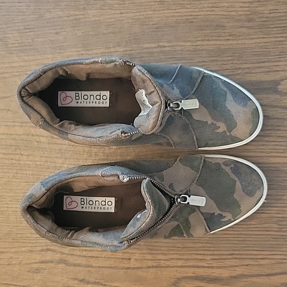 Blondo Booties Size 8 Camouflage Green Print Waterproof Nice Padded Fabric - Picture 2 of 10